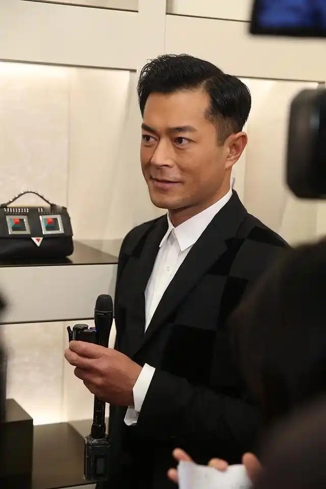 谁能想到，已经56岁的古天乐，至今还是单身状态？

娱乐圈里惦记他的人可不少，毕