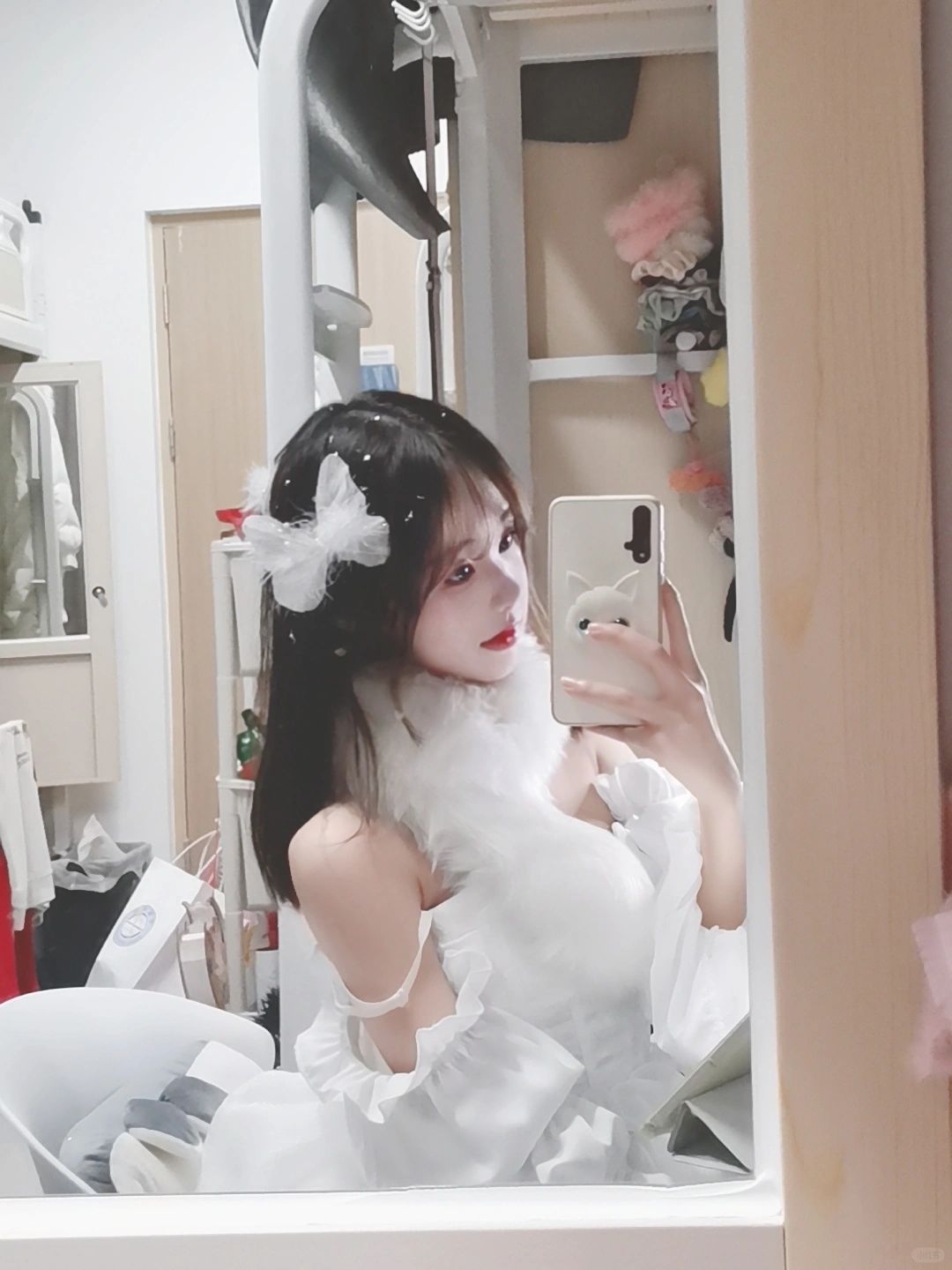 误入眉眼，可叹惊鸿