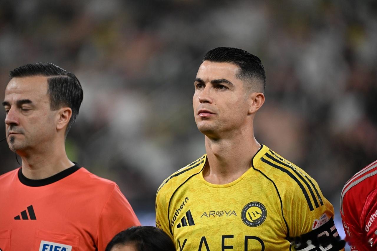 周六回归！天空：41岁C罗将结束罢赛，于周六回归为胜利出战2月10日C罗￼罢赛事