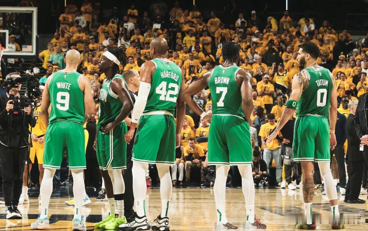 凯尔特人太不要脸了，总冠军级别的球队，竟然输给独行侠这么多，84-122独行侠，