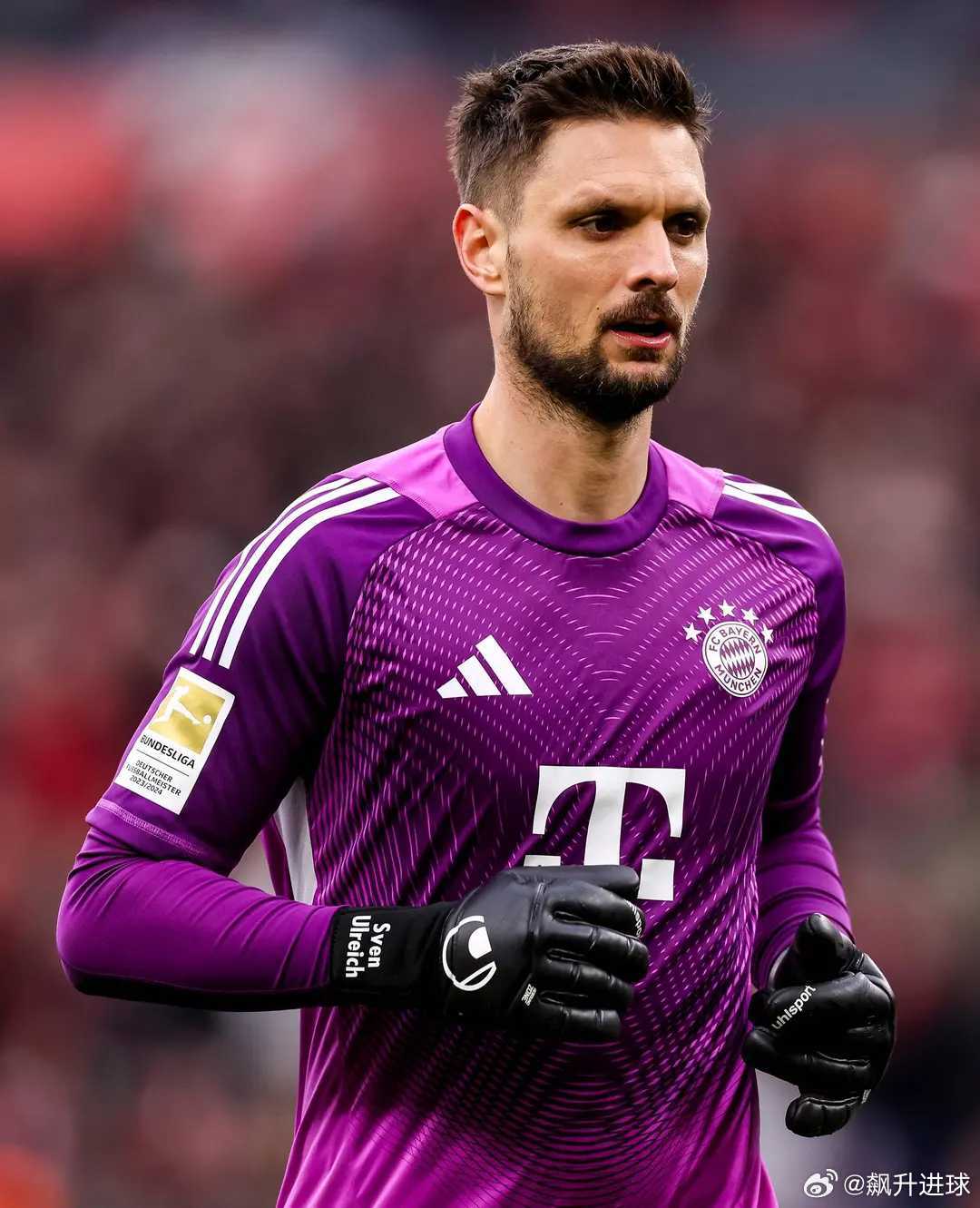 拜仁官方：乌尔赖希右内收肌肌束撕裂；三位门将全部受伤拜仁慕尼黑俱乐部官方宣布，球