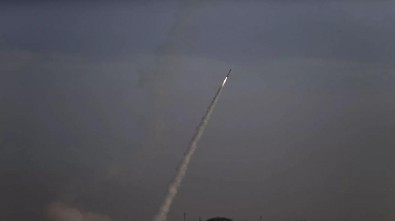 伊朗发射导弹回击以色列

俄罗斯卫星通讯社 2026年2月28日, 16:25