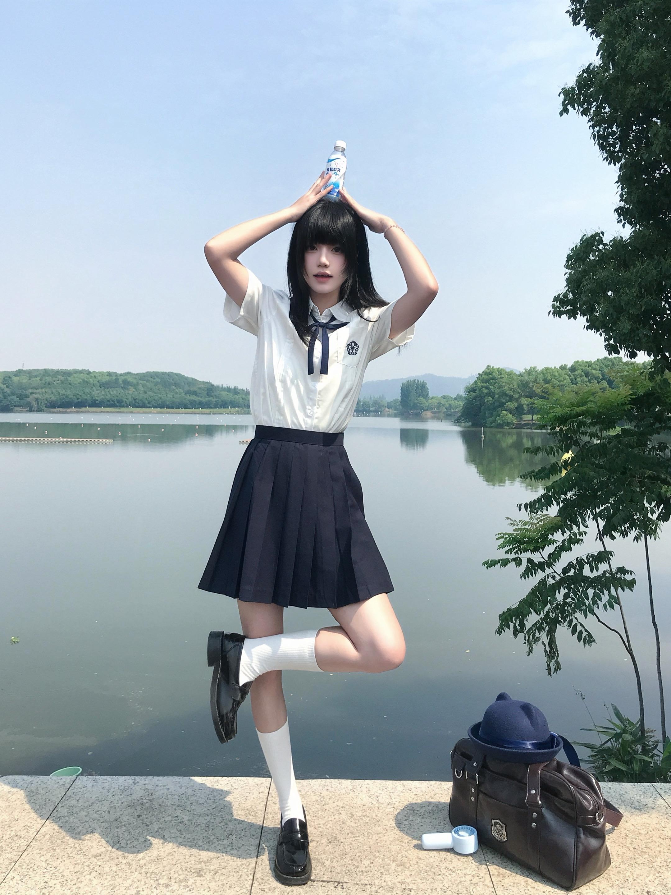 现在是夏天，放心流泪好了，反正会被蒸发