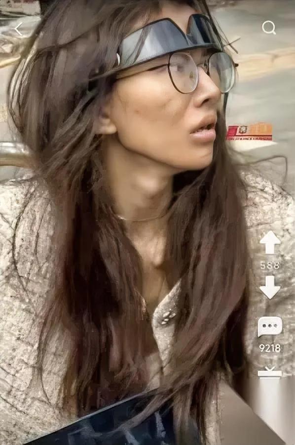 这姑娘才20岁……

在柬埔寨路边缩成一团，连站都站不稳。

脸色蜡黄得像放了半