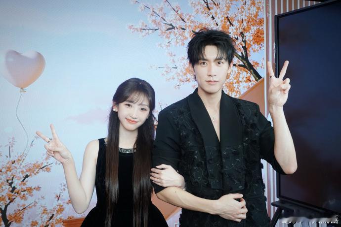 第一次看男女主都像反派 全员恶人无尿点，男女主互相算计，民俗加持+反转不停，追着