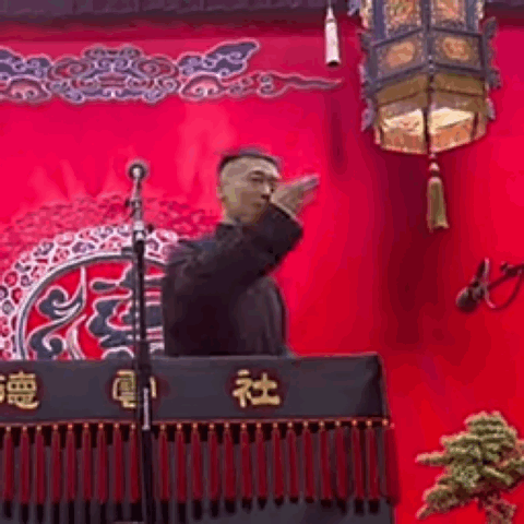 为周五飞吻😗 ​​​