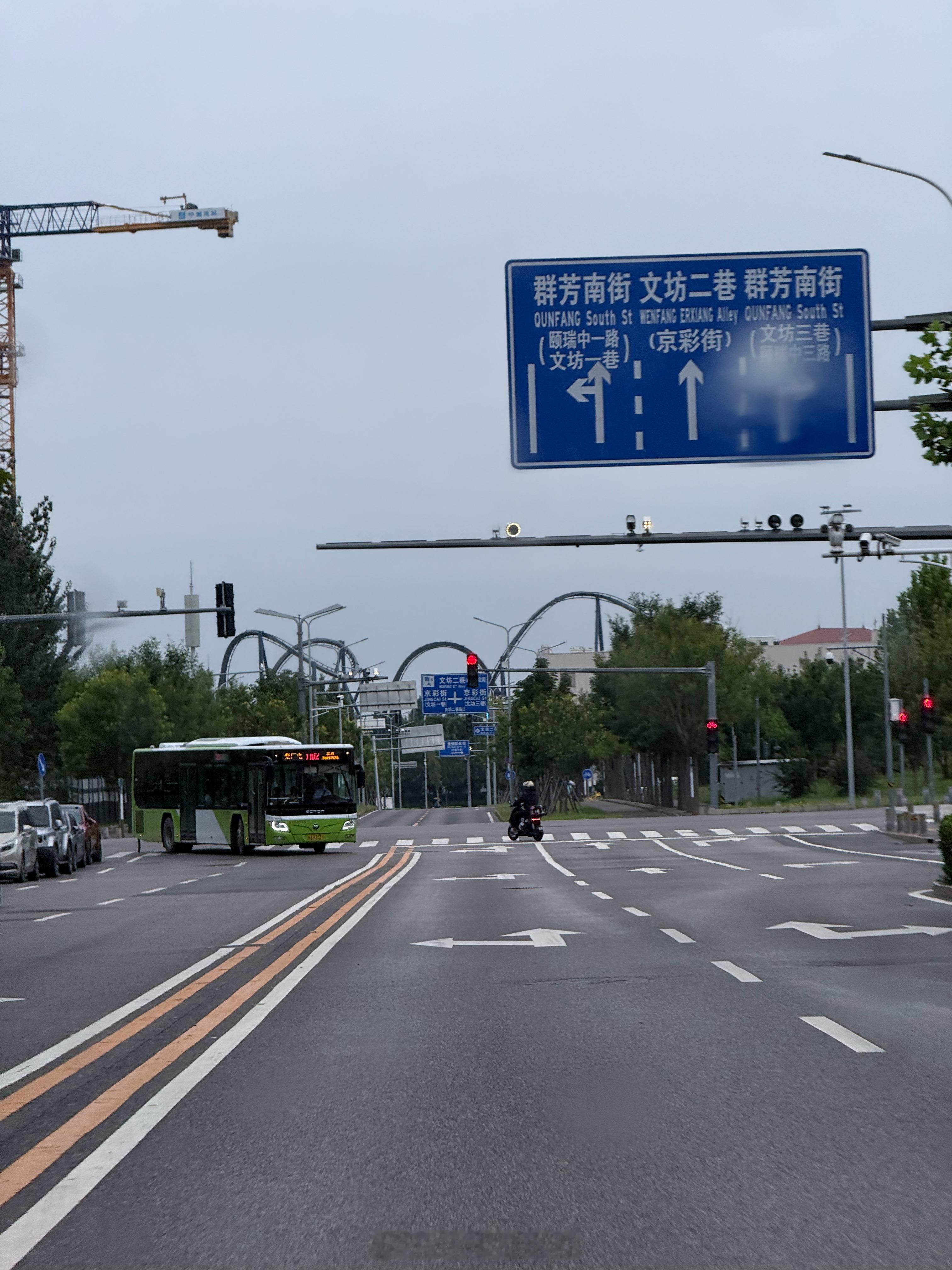 “不要让汽车人察觉到我们的安排” ​​​