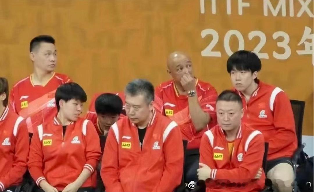 王楚钦：有什么我不能听的小话，让我听听王楚钦孙颖莎