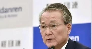 一位日本政客表示，现在即使日本道歉，撤回言论，改变自己在台海问题的立场，中日的关