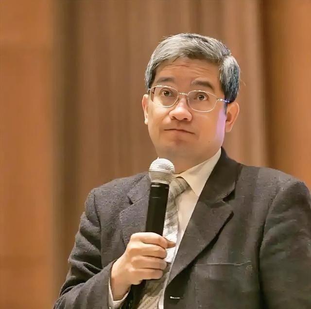 一位社会学家曾说："现在最严重的问题，已经不是00后不结婚，90后不生娃，而是生