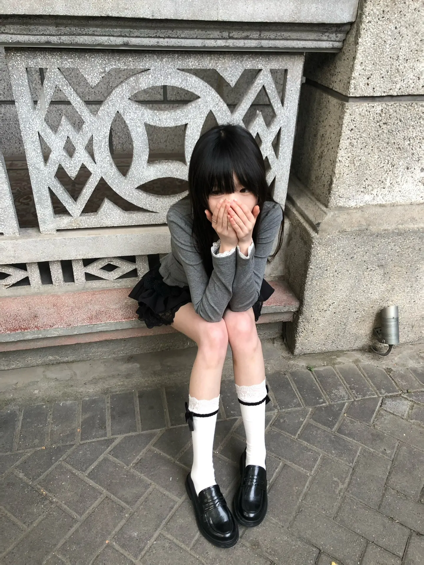 突然不是很想看懂你 只希望你开心