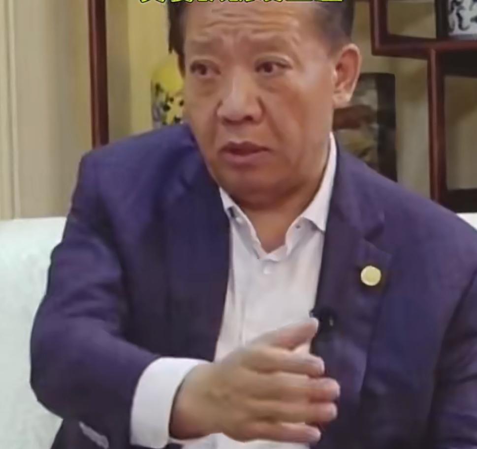 黑龙江大庆，葵花药业老板关彦斌婚姻卷入女秘书关系争议，张晓兰陪他一路创业到公司上