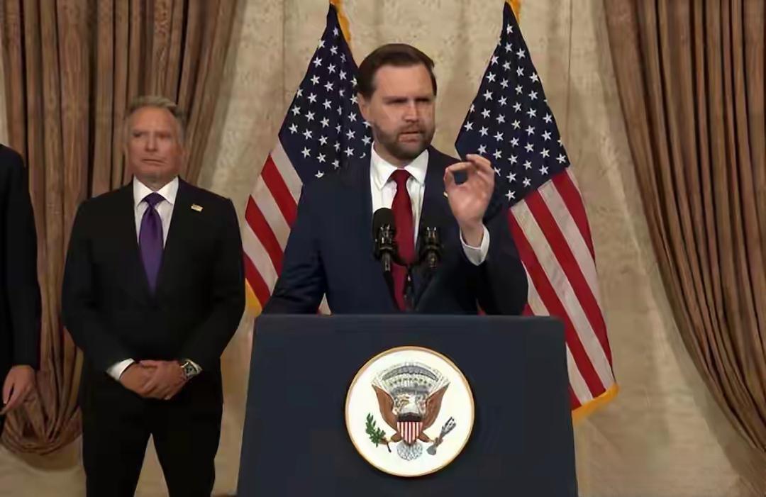 美伊谈判崩了！伊朗怒曝美方三大“霸王条款”：要钱、要油、要命！



谈判桌下藏