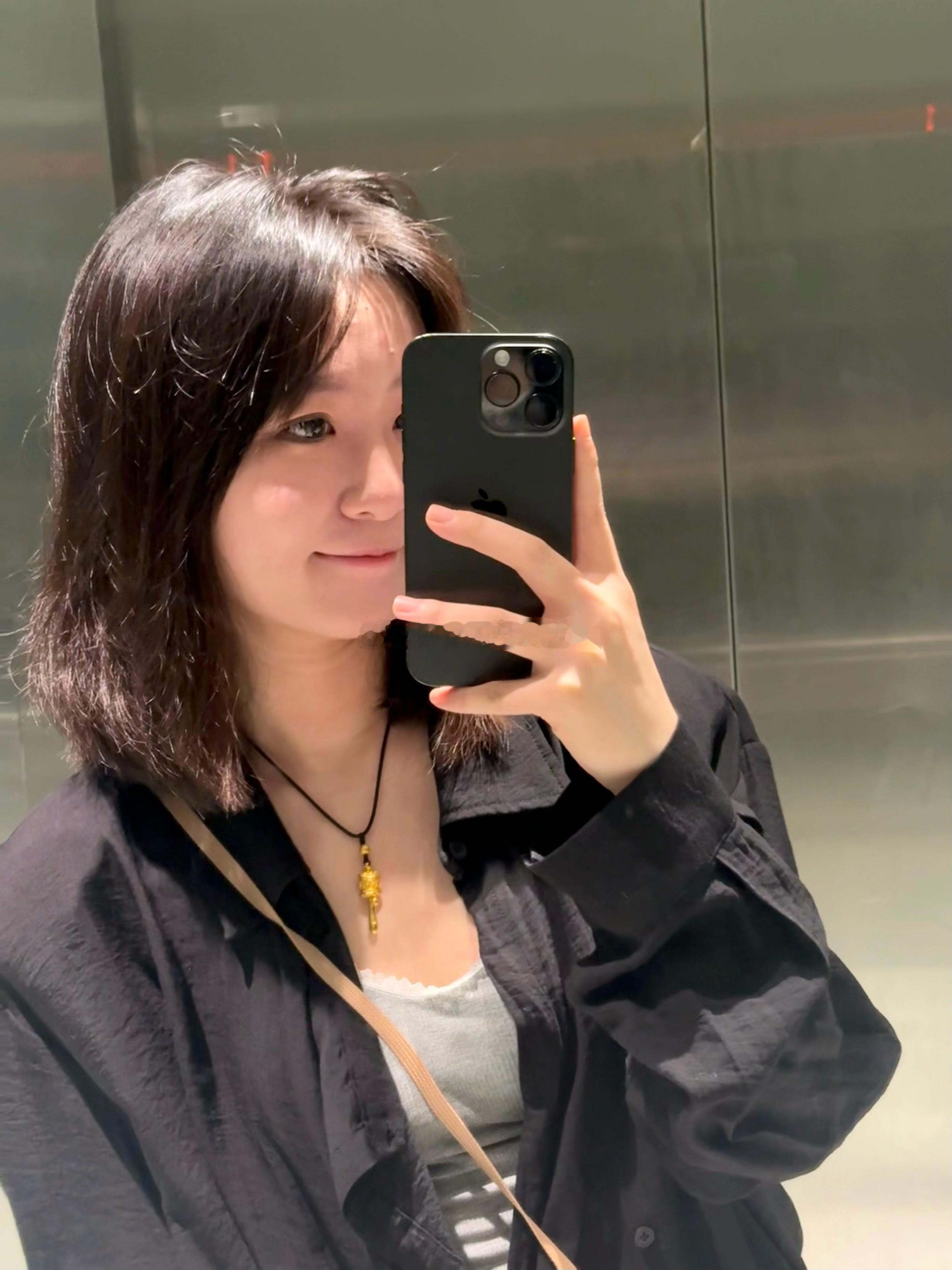 当很久之前的人点赞了你的朋友圈的时候思绪就很容易被带入到那个时候谁曾想距离大一入