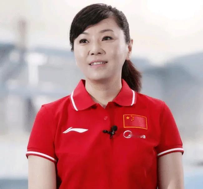 周继红是国际泳联二把手
怎么中国游泳还这么被欺负呢？
国际泳联主席叫侯赛因
副主