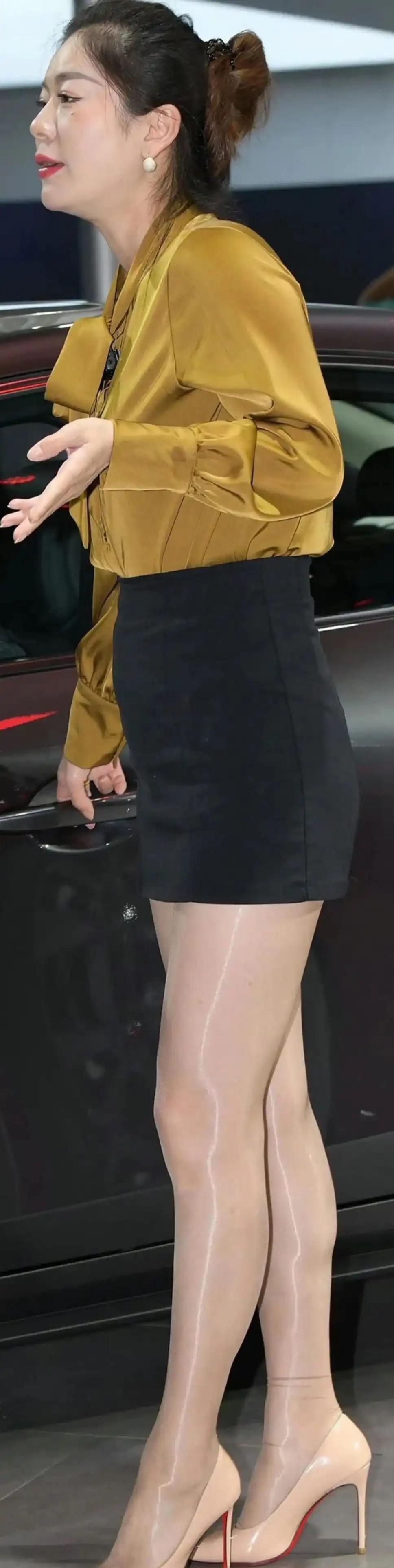 成熟的味道职业装怎么穿比较好看?