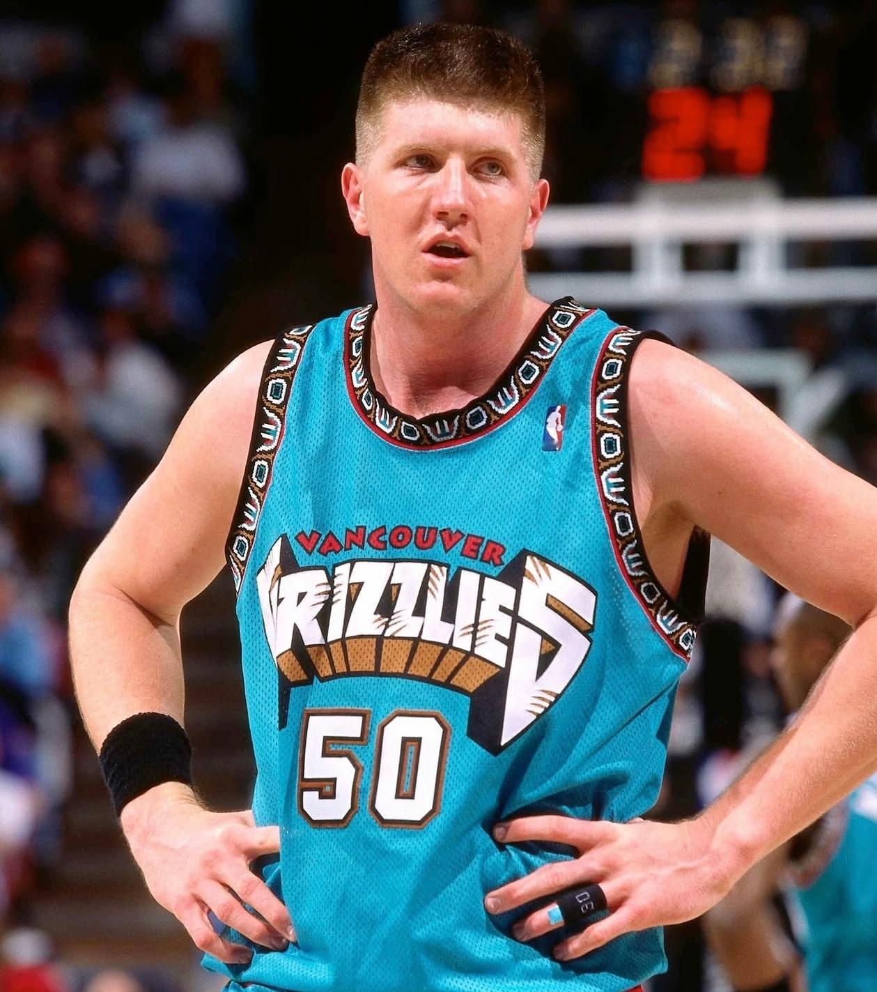 篮天下 “大乡村”里夫斯 ，灰熊的鼻祖人物。Images via rare_sp