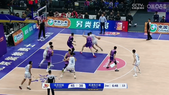 北控全华班vs天津双外援，沈梓捷送上大帽。北控男篮vs天津男篮 ​​​
