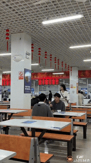 图一：为什么女孩子的身材容易胖，其实就是她们平时吃的多，但是感觉没有多少。
图二