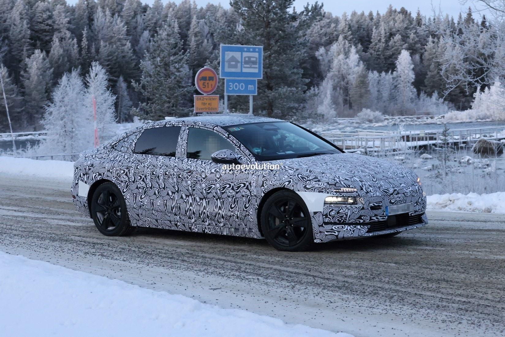 中国版本A6L E-Tron正在海外冬测 