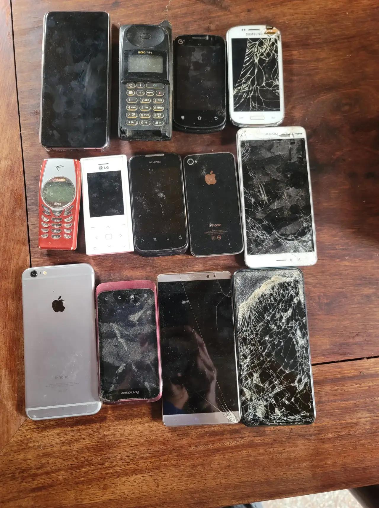 3 部旧手机换 1 台 iPhone？别扔！全球芯片荒逼疯回收商，十年前的老古董