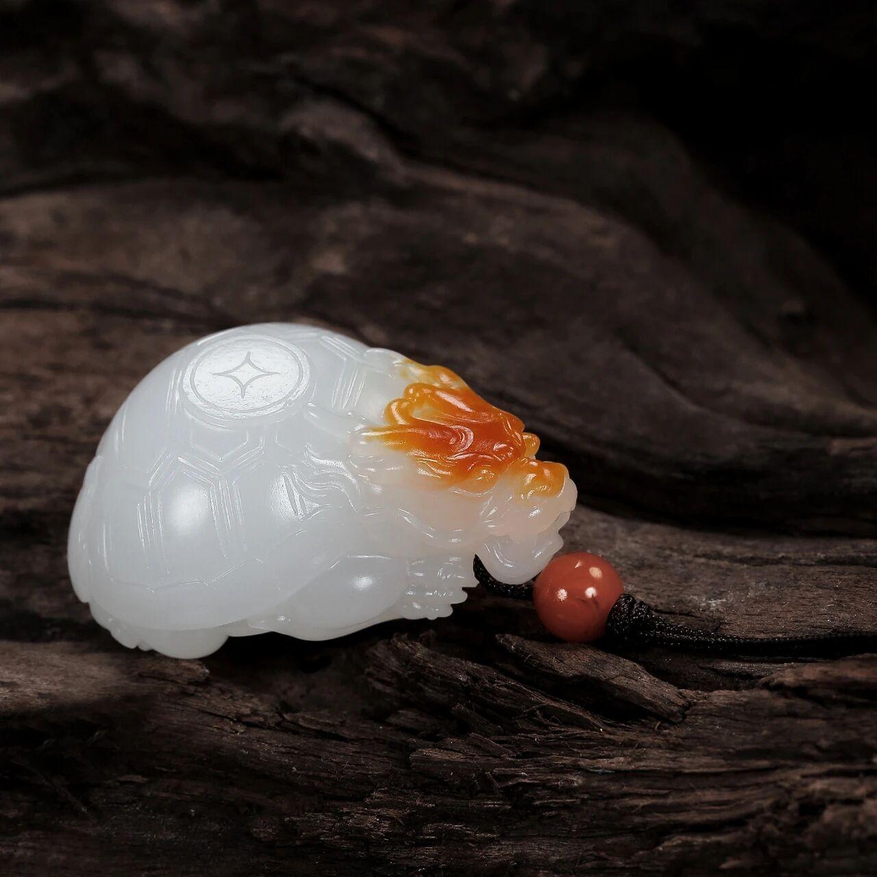 戴玉貔貅图的是招财辟邪，但想让它好好发挥作用，有些简单的忌讳得记着，都是老辈传下