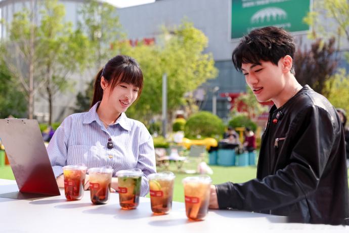 这才是电竞手机该有的散热水平电竞手机散热这回真顶了 作为重度游戏爱好者来说，手机