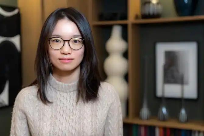 本以为北大数院出了“双菲”，已经很恐怖了。没想到王虹接受采访说，在那“能生存下来