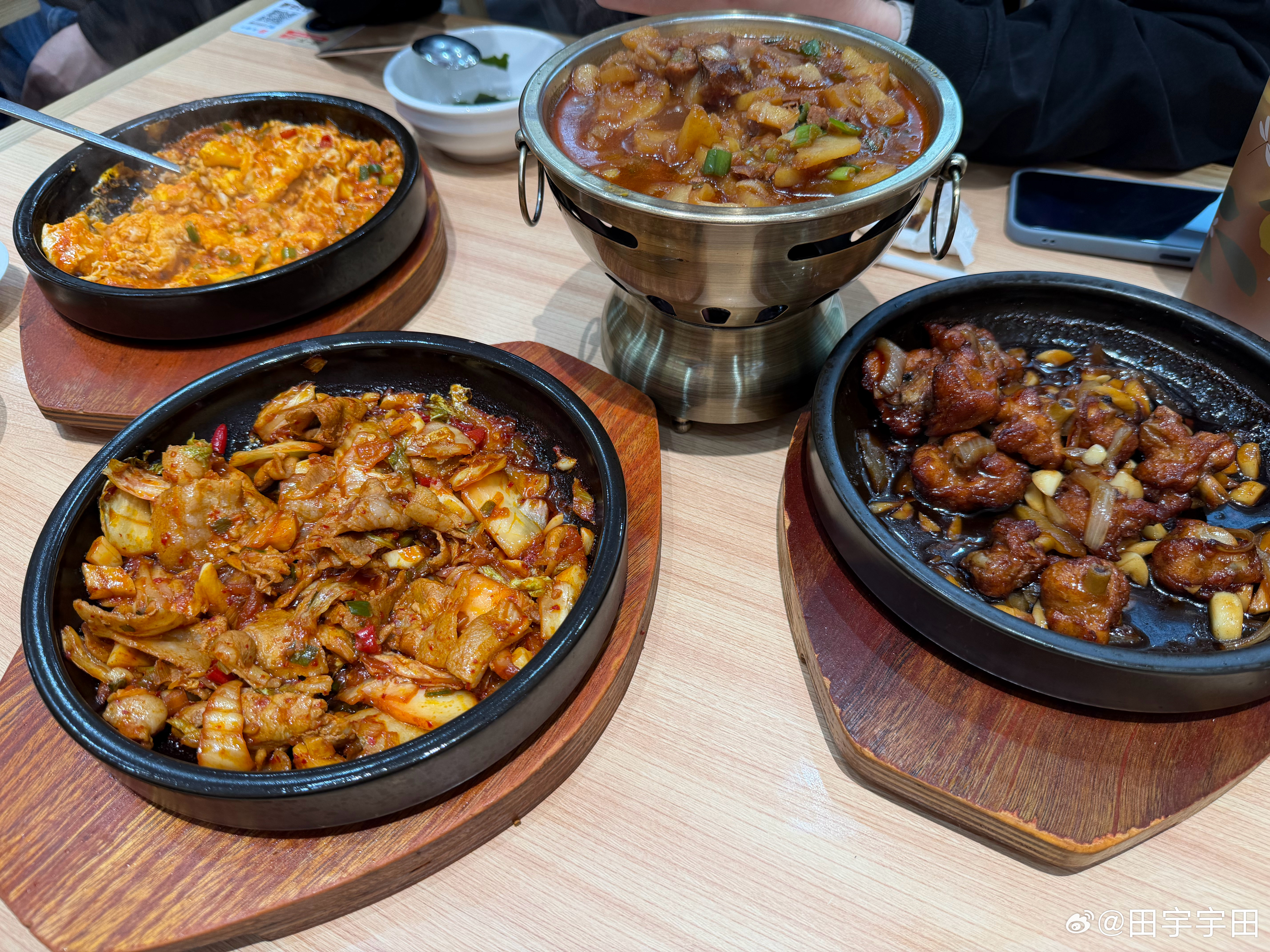 四个菜一百味道也还算不错预制菜天花板 北京