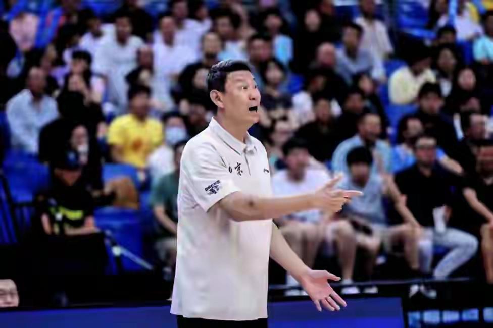 沃特斯三世签约首钢，冠军就毫无悬念落于手掌中了？首先，我就不支持这样的一个说法，