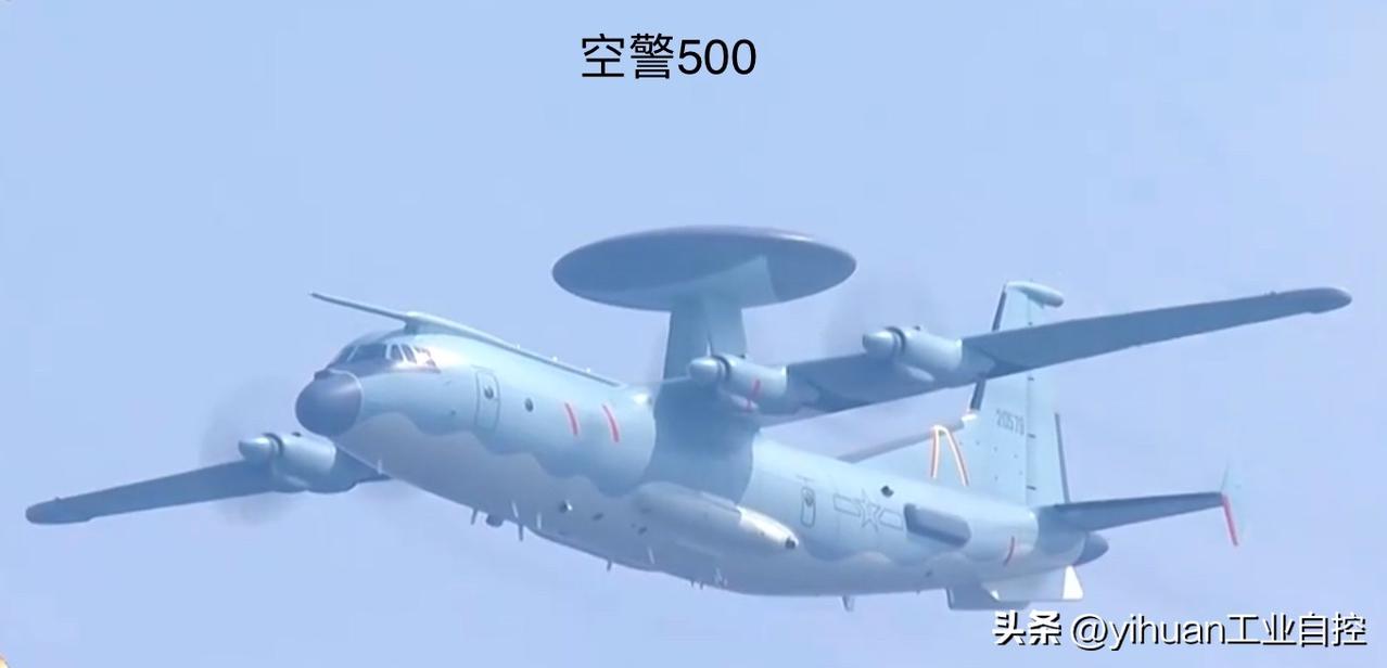 外卖员实际上是城市的危险因素，抢道、边骑电驴边看手机、还闯黄灯闯红灯，眼观六路躲