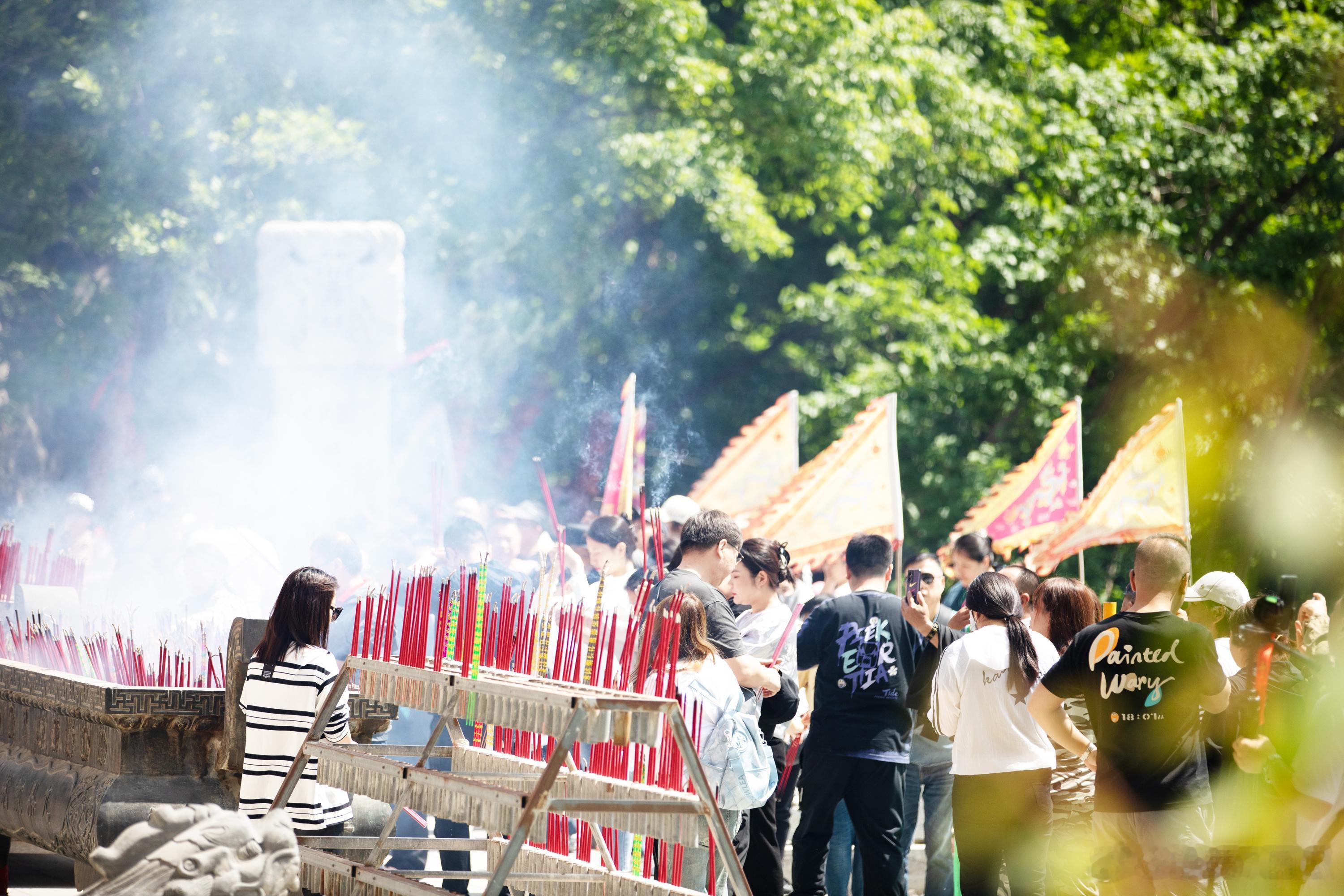 2026高考第1天辽宁铁刹山祈福接好运金榜题名 高考终章，亦是序章！所有的坚持，