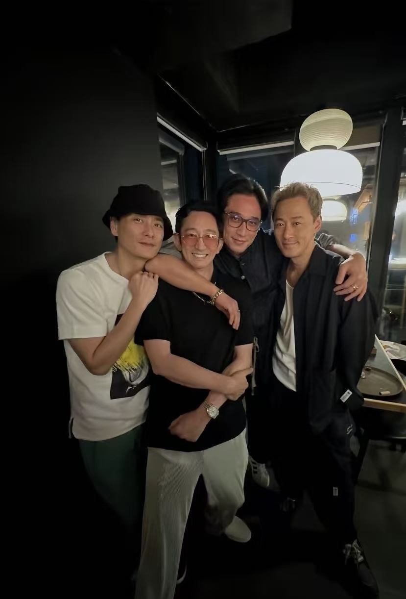 吴叔叔和侄子们~童年回忆！我只知道吴启华和林峰合作过美味情缘，吴启华和黄宗泽、吴