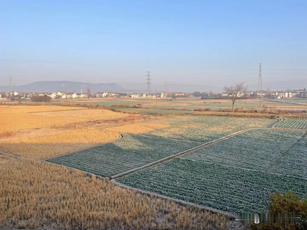 乡村田野的宁静与美丽，尽在眼底。