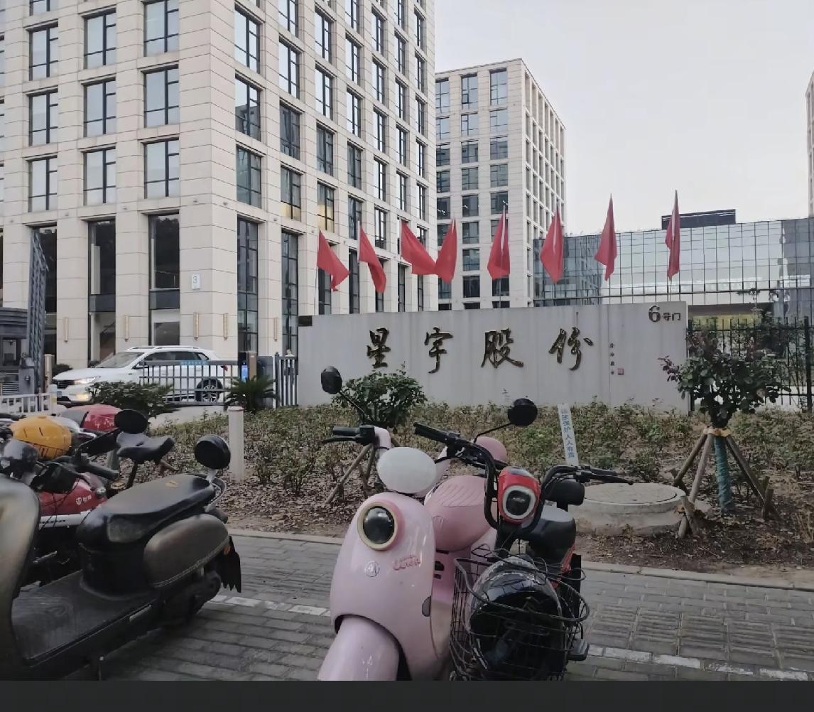 新一代的维权人诞生了，有希望，以后再也没有像 7080 后那样只会吃亏的打工人了