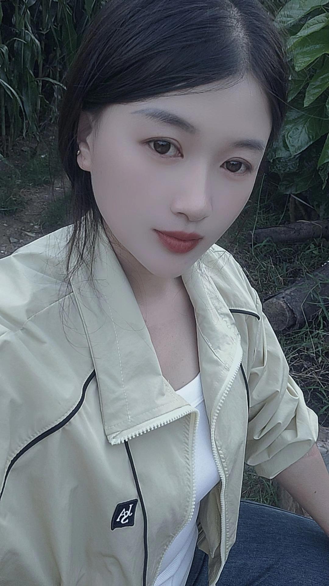 人呀!什么都不重要，一切都是身外之物，只 有健康的活着，人这一辈子，争...