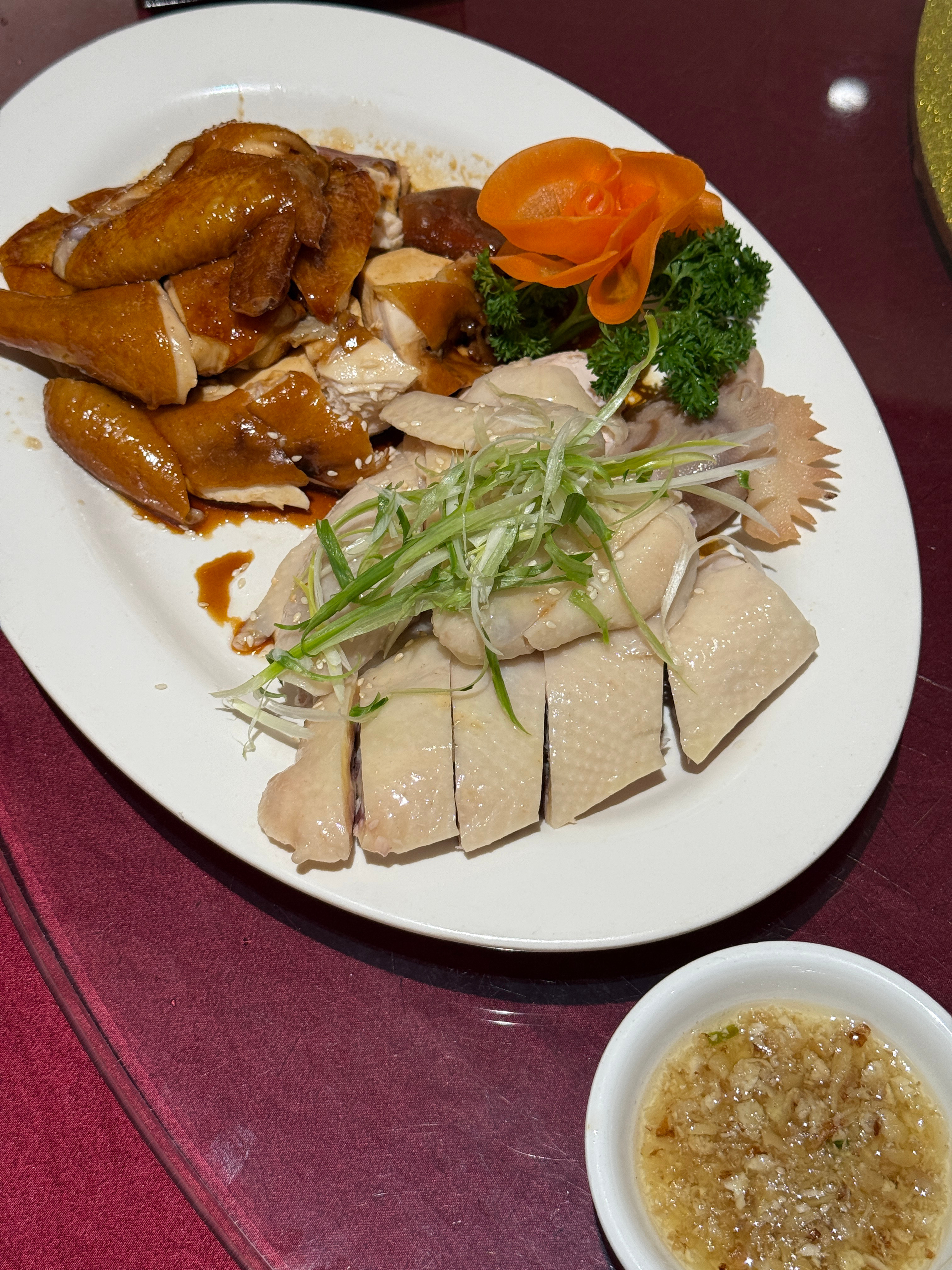 周末给爸爸提前过生日，结果饭店给我们漏掉三个菜，催来催去都不上嘴后退掉，真的一肚