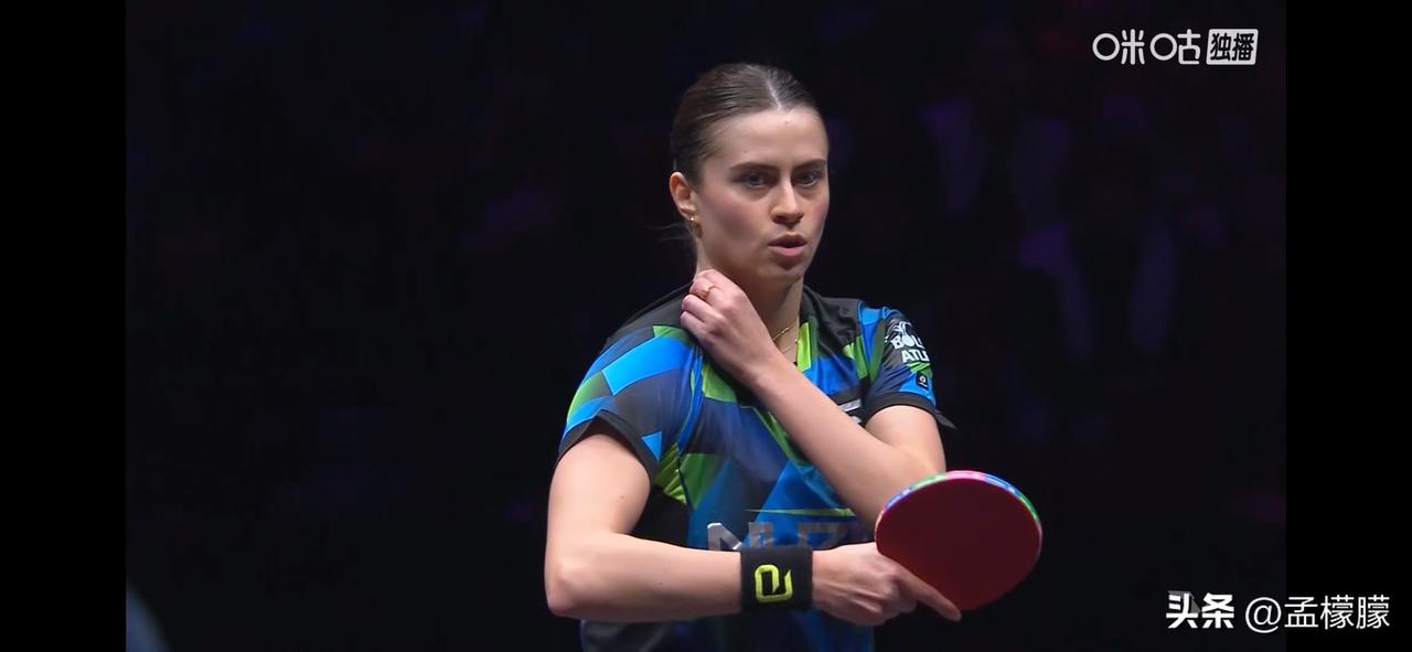 女单1/16决赛：
高桥·布鲁娜(BRA)3-1曾尖(SGP)【10-12，11