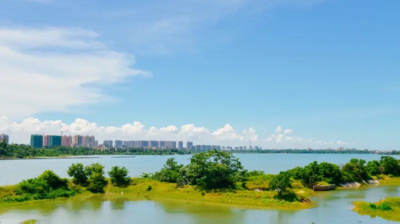 4月7日，海南岛北侧的澄迈、海口、临高、儋州、屯昌、白沙、昌江仿佛被放进了一个巨