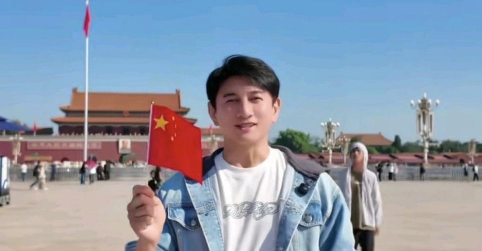 吴奇隆举国旗遭台湾取消活动，他对此表示称，不赚钱也是这个立场
吴奇隆用实际行动给