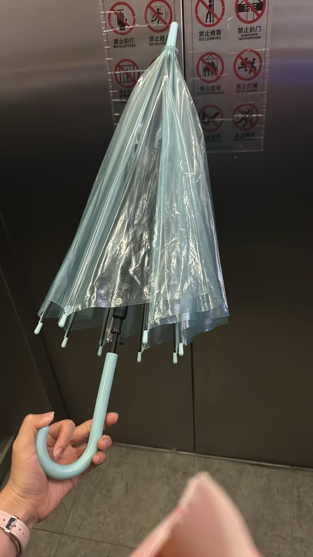 我最爱的小雨伞 生前最后一张照片 