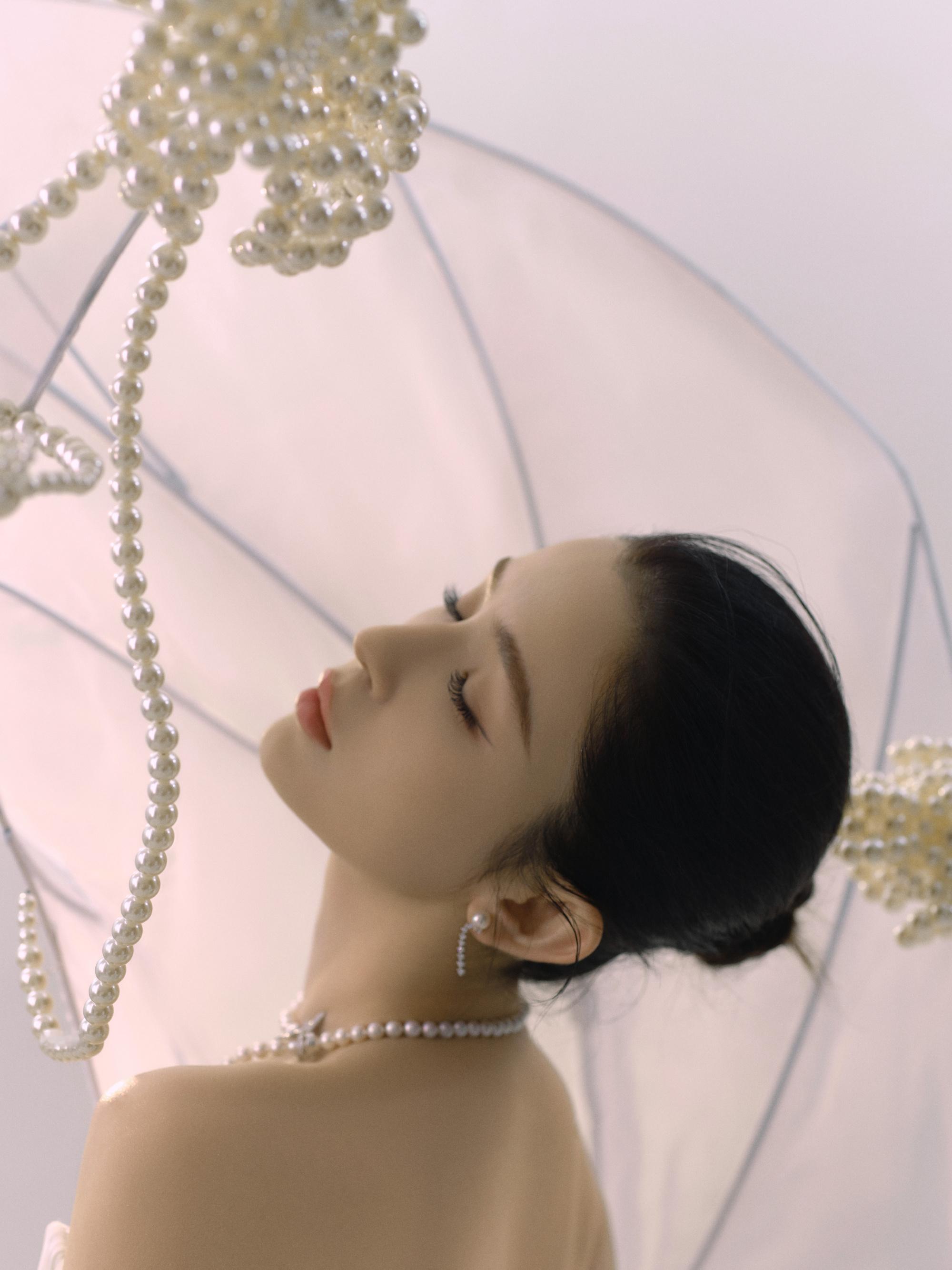 哈妮克孜：浪漫白裙，花香悠然梦境迷幻 ​​​
