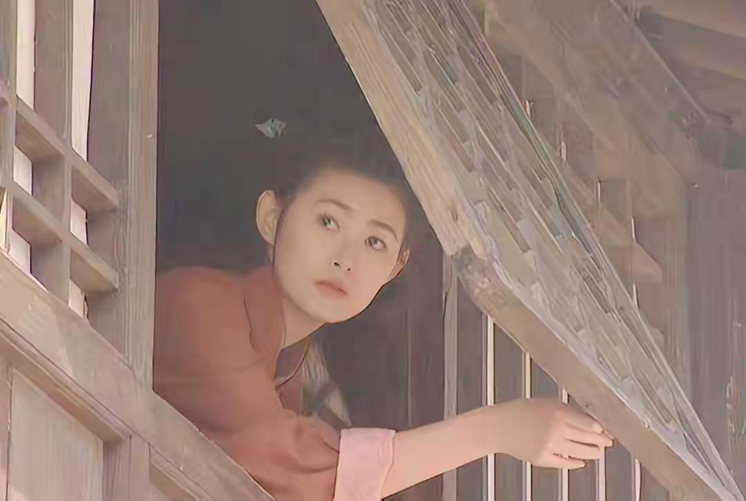 公认最美潘金莲！杨思敏一出场，才知道什么叫“媚骨天成”
 
在影视圈众多潘金莲扮