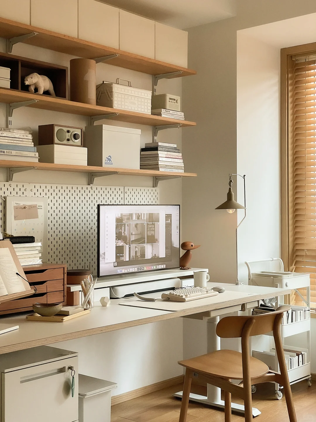 午后书桌，阴雨天氛围感+1+2+3