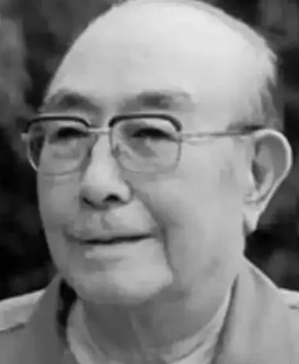 1995年，吴德在即将去世之际，在生命的最后时刻，他示意女儿吴铁梅靠近，吴铁梅赶