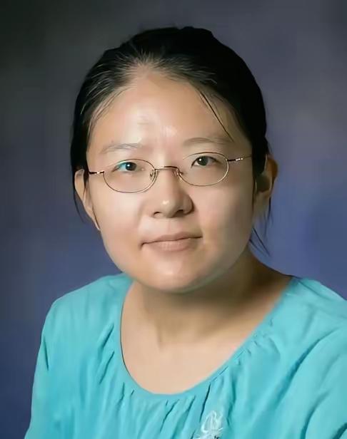 郇真的故事太震撼了！1990年出生的她，初二就展现出惊人数学天赋，后来凭全省数学