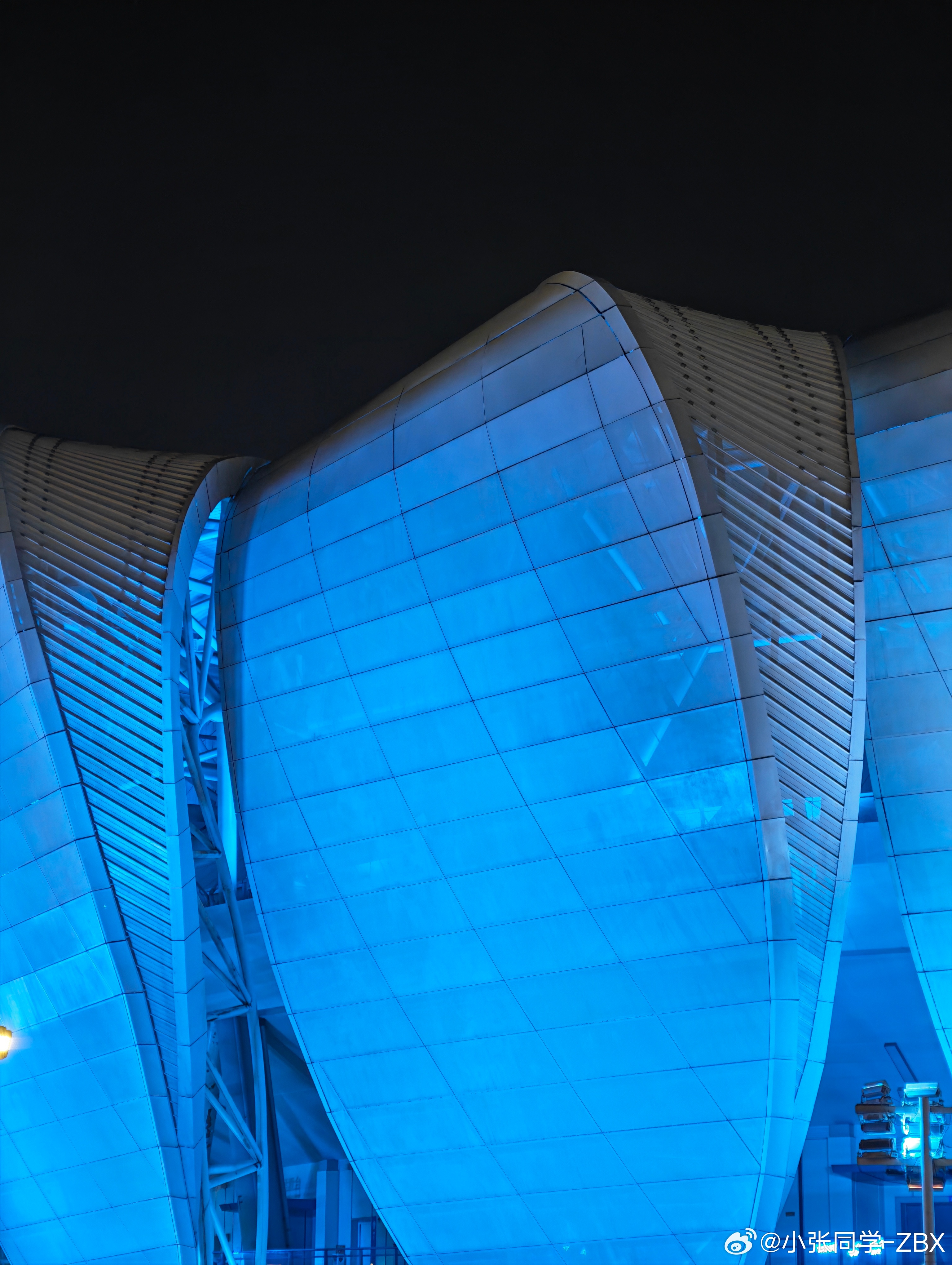 这次来杭州竟然赶上凤凰传奇演唱会彩排了 杭州·杭州奥体中心体育场