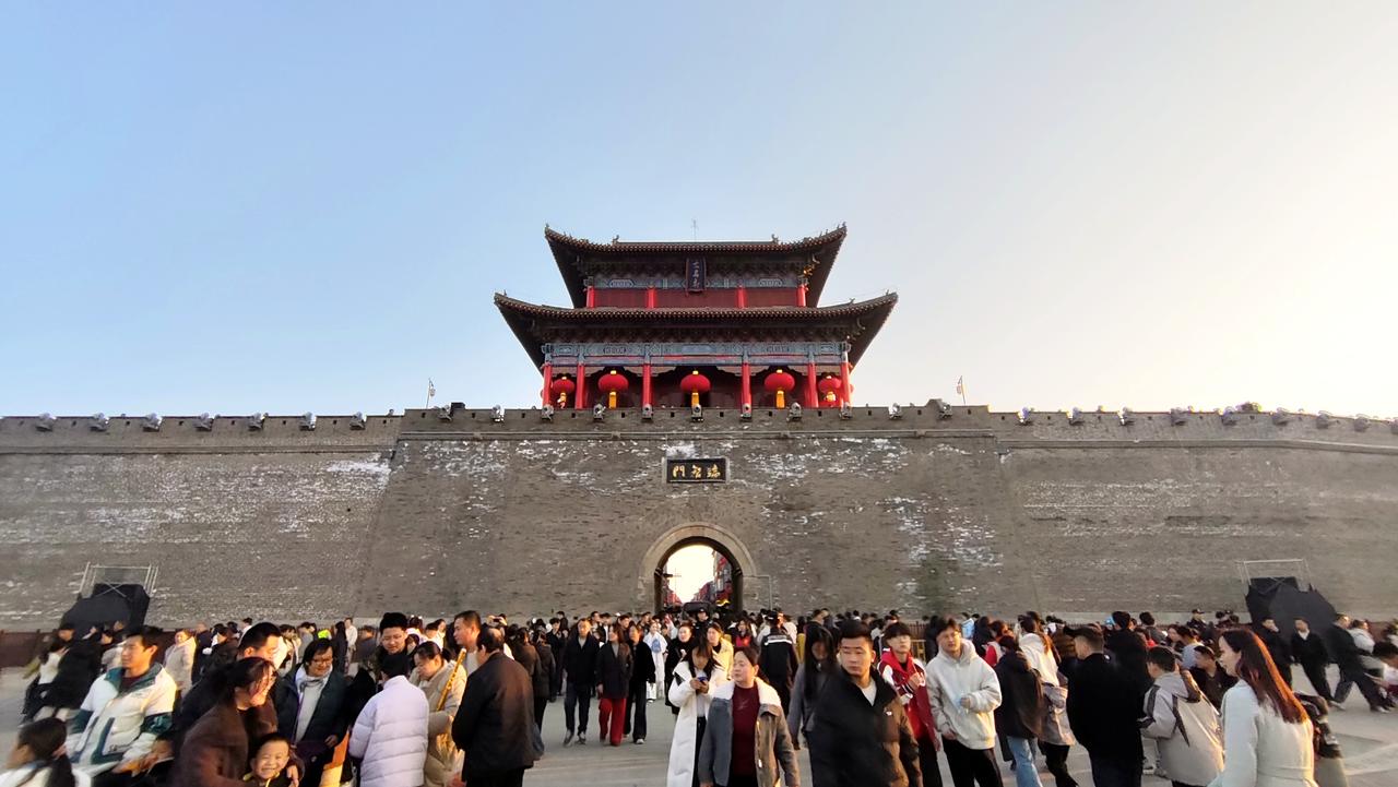 【邯郸大名古城，你去过吗？？】大名历史悠久，现在的大名古城城墙周长9里18步，始
