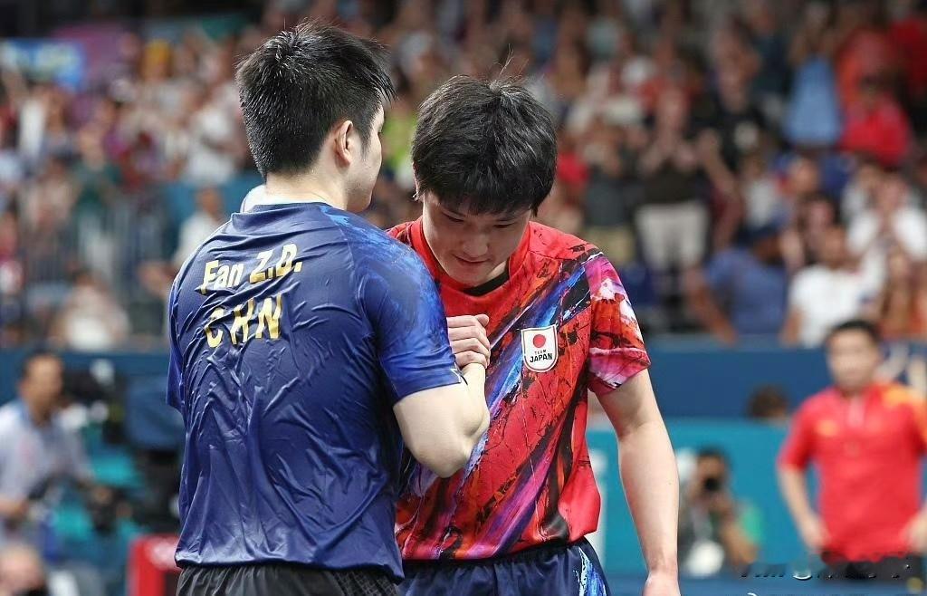 对于出道即巅峰的樊振东来说，现在的樊振东是在他职业生涯的巅峰期吗？
我从2023