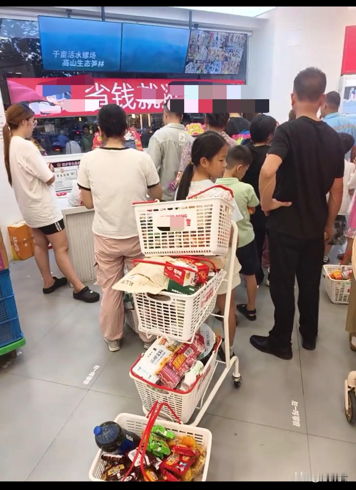 防不胜防啊！别再被零食店低价骗了，终于有人爆料了，其实从开业的第一天就被坑过，说